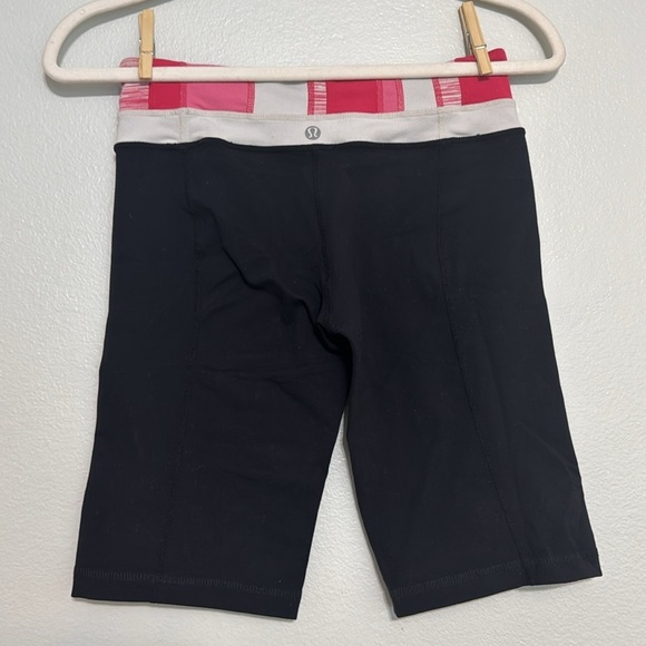Lululemon Reversible Bike Shorts 10” - Picture 3 of 7